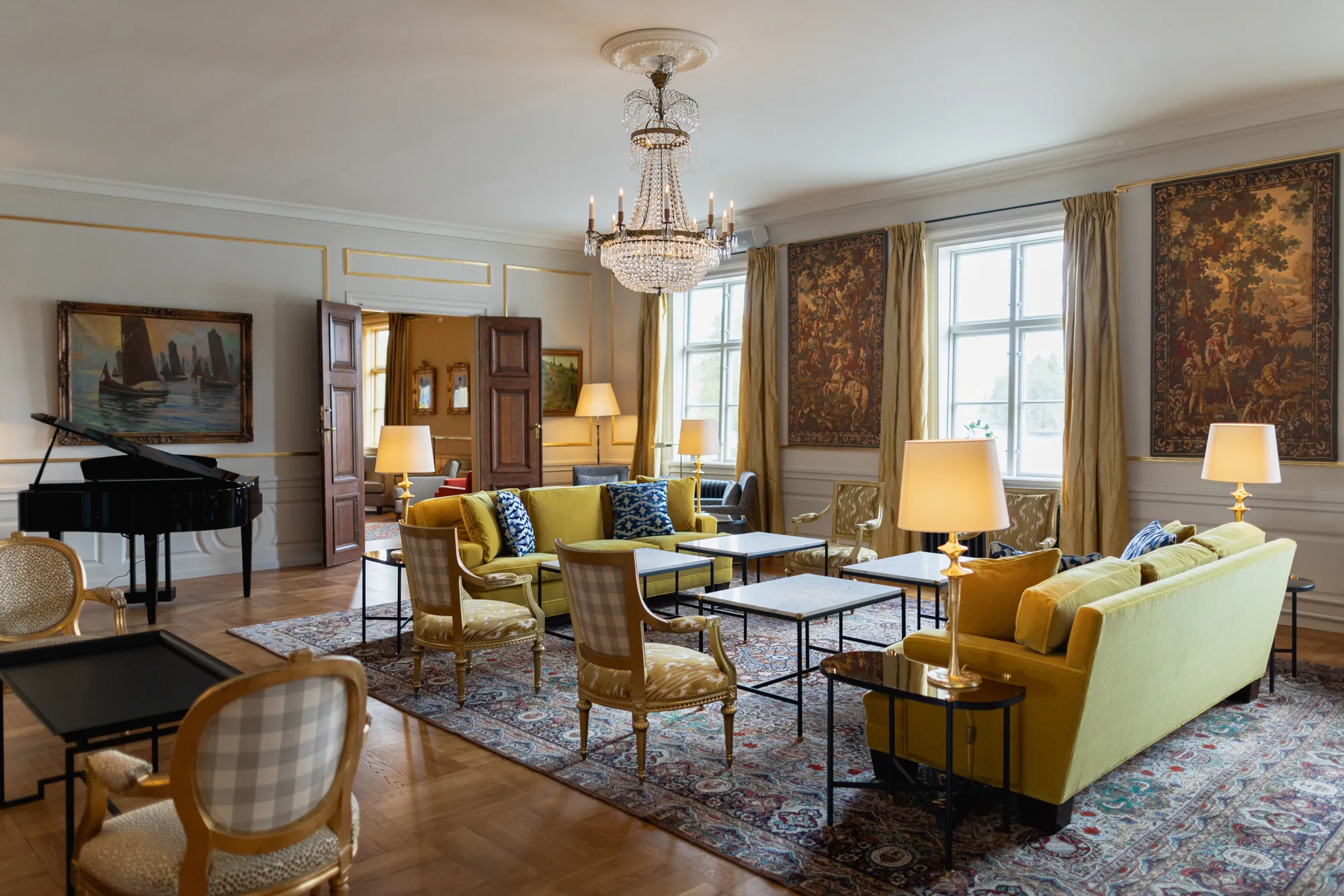 Bild från stora salongen på Hooks herrgård. 